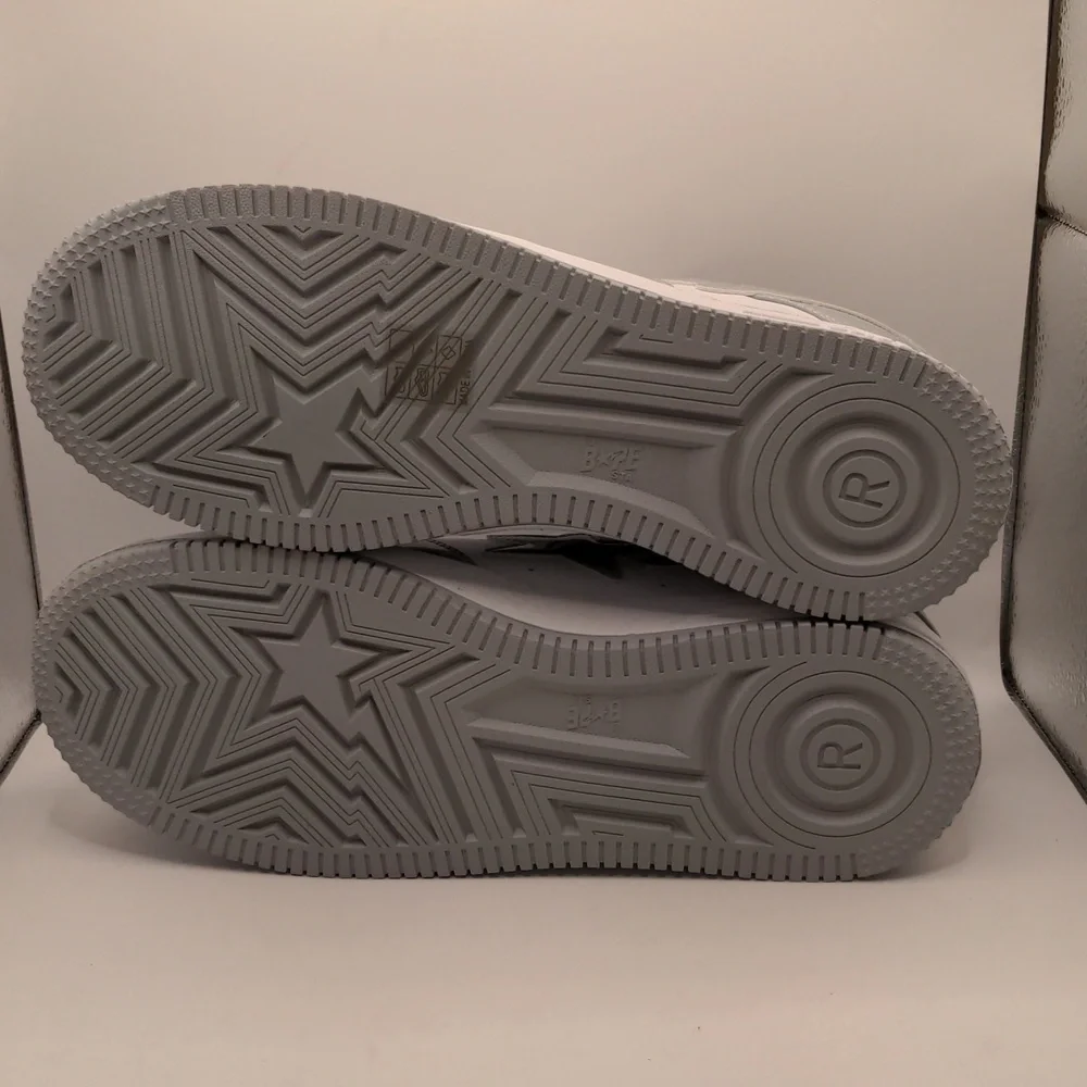 New A Bathing Ape Bapesta Men's Sneakers Light Grey Sz 12 - Picture 6 of 13
